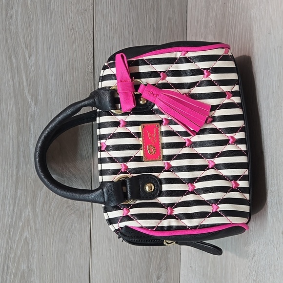 Vintage Betsey by Betsey Johnson Women Small Bag Purse Tote - Picture 1 of 13